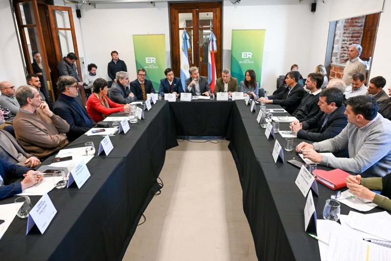 El gobierno provincial anunció beneficios impositivos, energéticos y créditos para el sector turístico