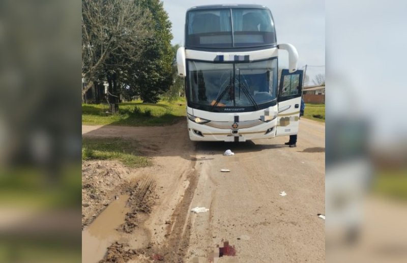 Un peatón murió tras ser embestido por un colectivo en Villaguay: el chofer dio positivo de alcoholemia y buscan identificar a la víctima