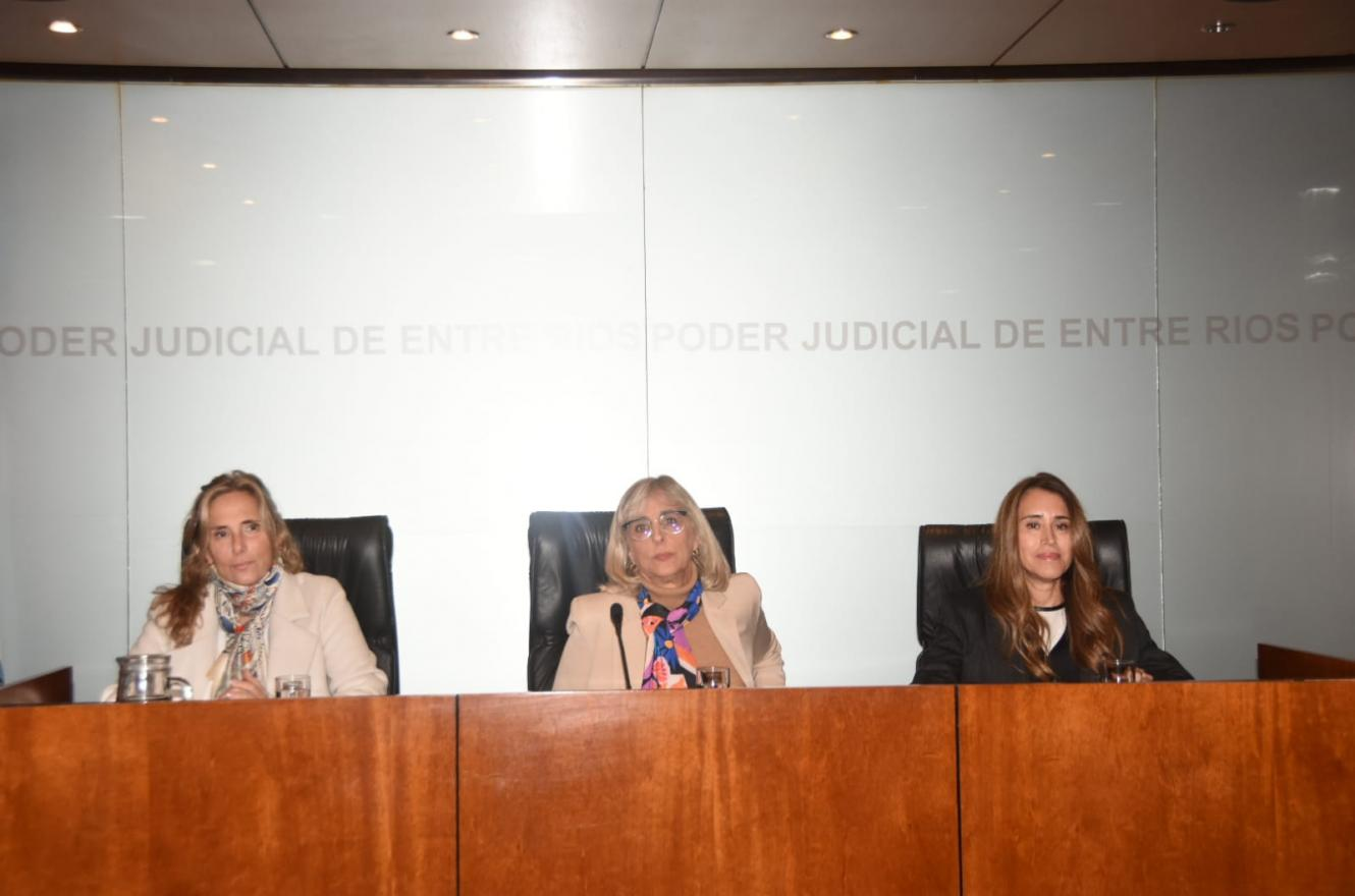 Las exportaciones de abejas reinas “vuelan”: crecen 54% y en 5 meses ya superaron a todo 2024