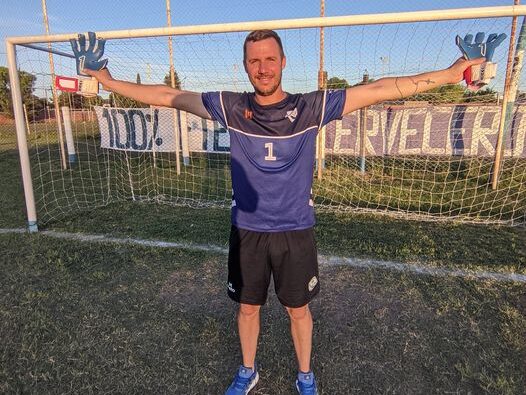 El arquero Maximiliano Brown le dijo adiós al fútbol: “Me voy tranquilo, me voy en paz, habiéndolo dado todo”