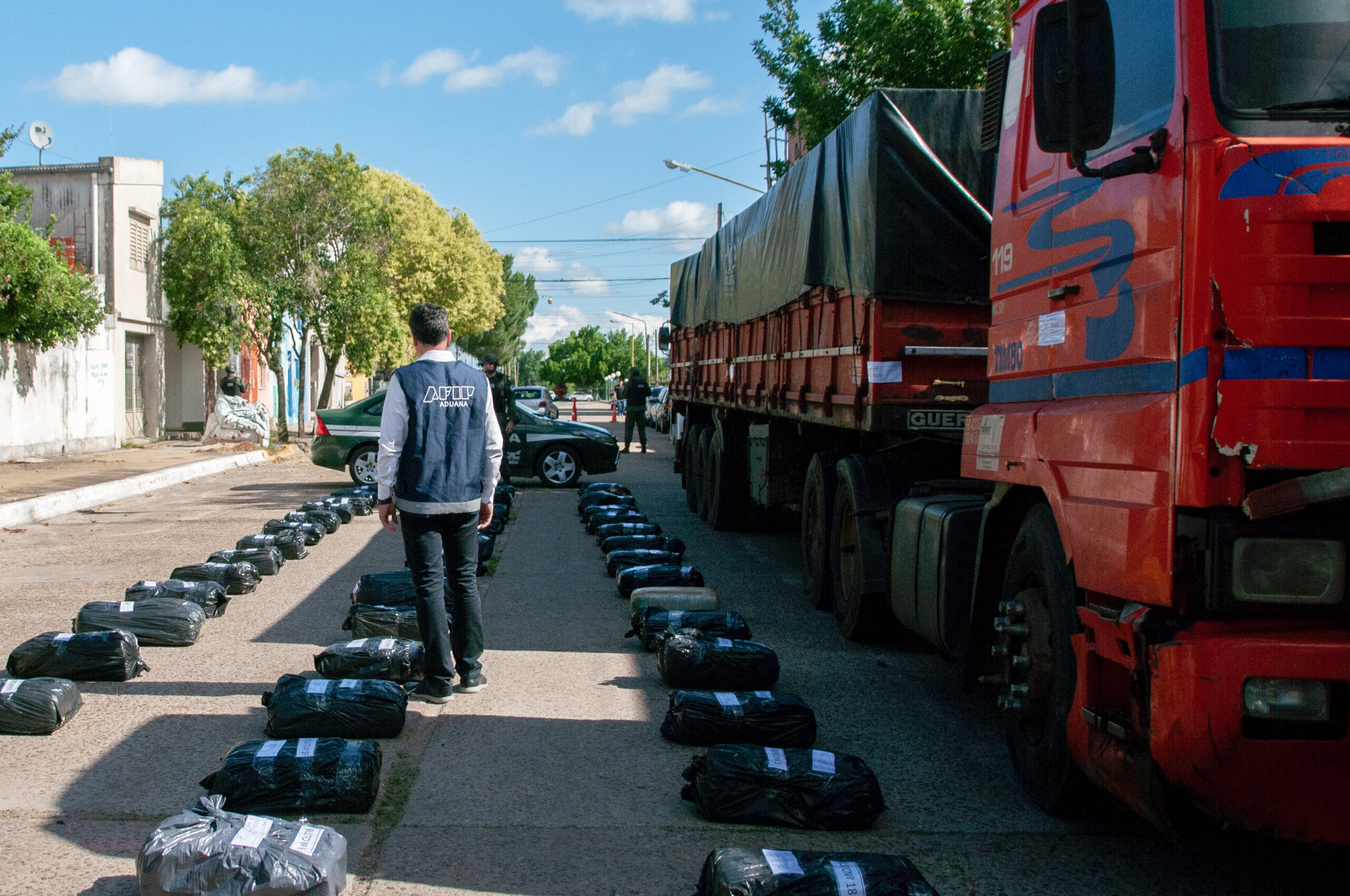 Ceibas: Aduana incautó una tonelada de marihuana que era transportada en un cargamento de arroz