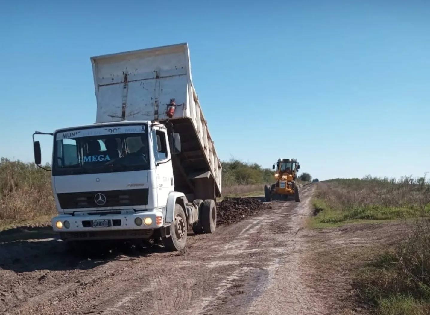 El Municipio de Maciá realizó trabajos de mejoras en caminos rurales