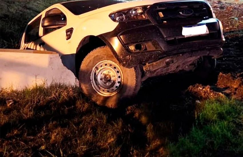 San Salvador: un hombre murió al despistar con su camioneta y caer en una zanja