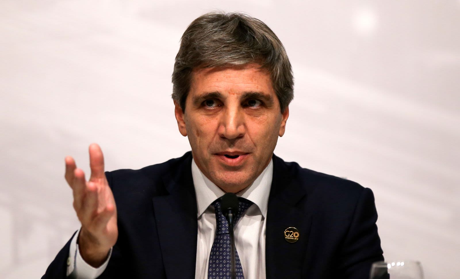 Caputo: “Algunos municipios estafan a los vecinos con tasas que no tienen ninguna correlación con las prestaciones que brindan”