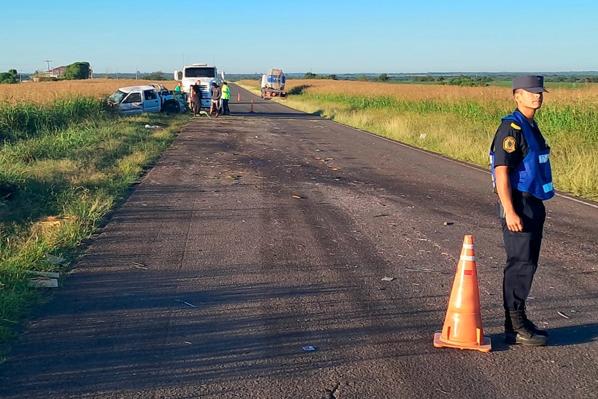 Chocaron una camioneta y un camión sobre Ruta 6 en Villaguay: conductor adujo que pretendió esquivar un ciervo