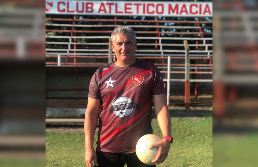 “Fue un partido merecido por el rival”, dijo el DT de Atlético Maciá tras la derrota frente a Peñarol