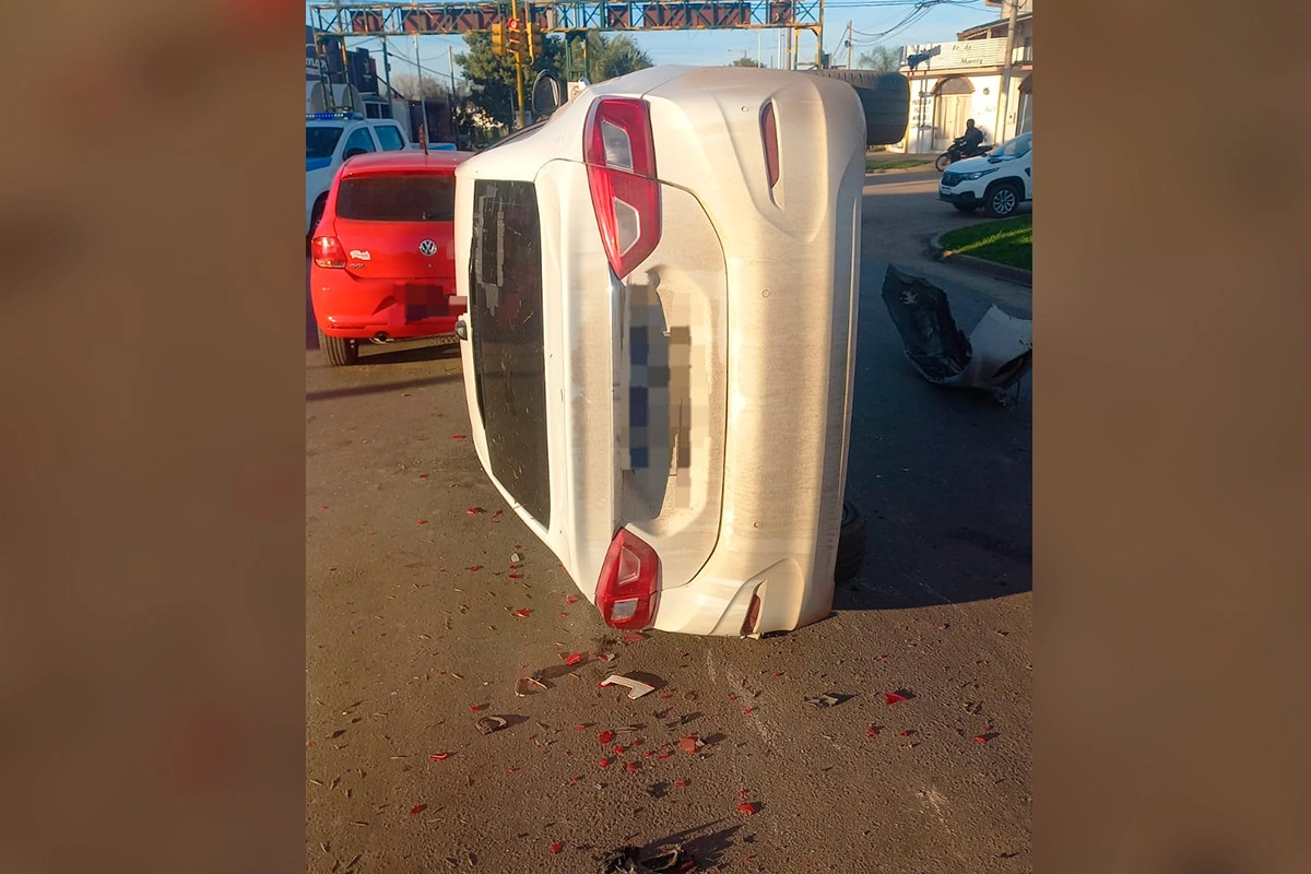 Un motociclista murió al chocar contra un colectivo en la ruta 14 y detuvieron al chofer