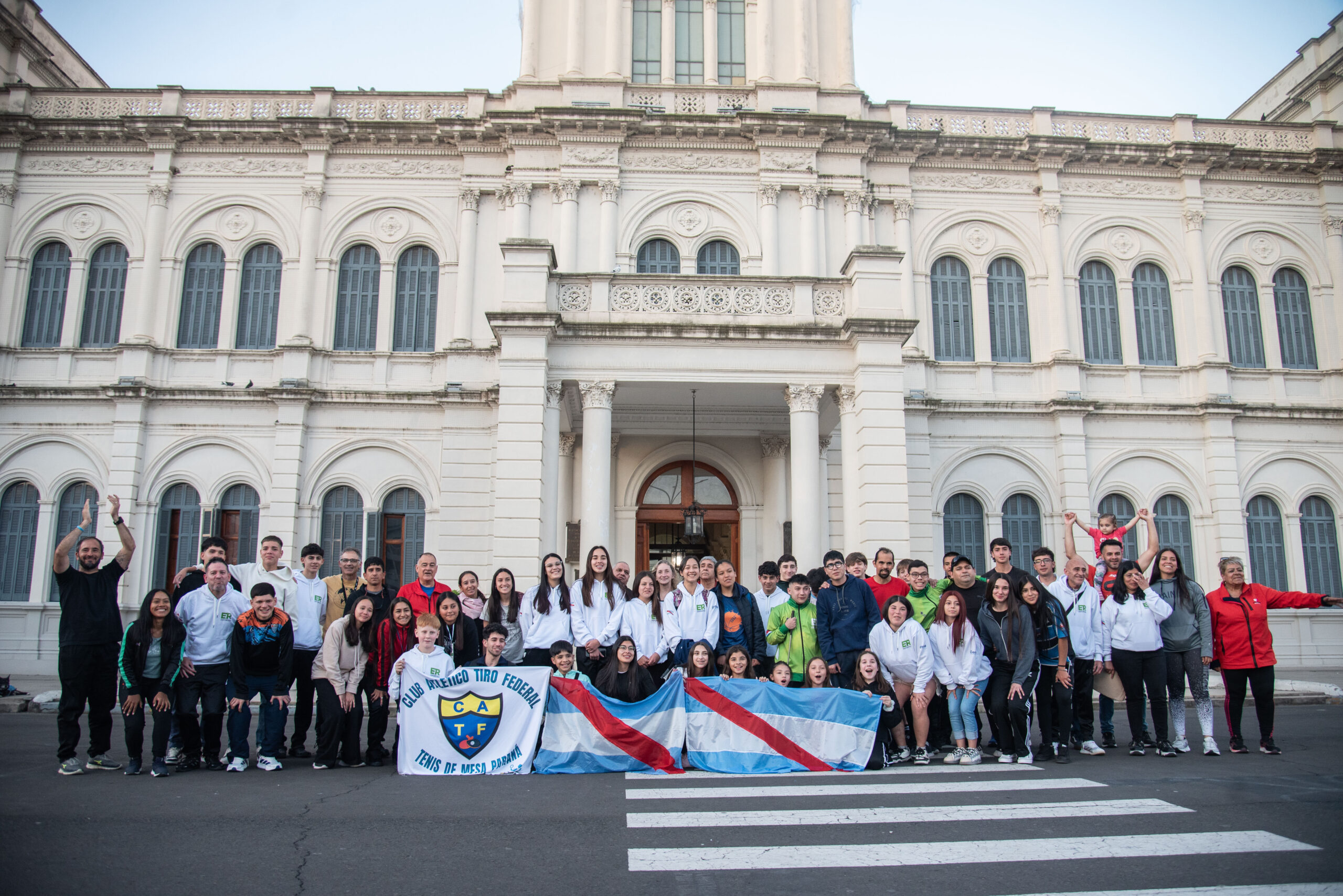 La delegación de Entre Ríos partió rumbo a la Final Nacional de los Juegos Evita en Mar del Plata