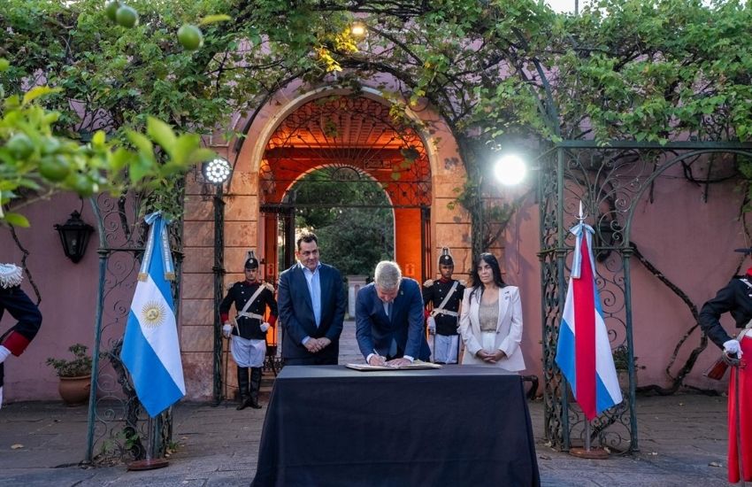 Nación y Provincia acordaron poner en valor el Palacio San José