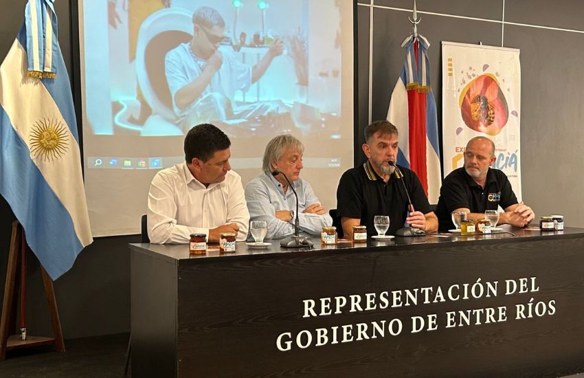 Müller en Buenos Aires: “El municipio organiza la Expo, pero se moviliza todo el pueblo; esperamos todo el año este evento”